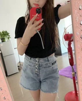 少妇一枚！丰满