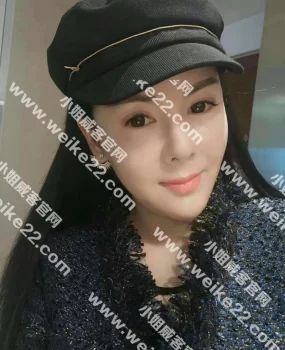 大胸高颜值的新疆妹子