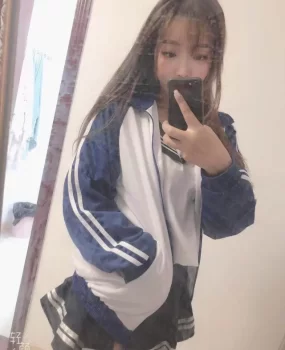 海珠C杯娇媚女生-桃子